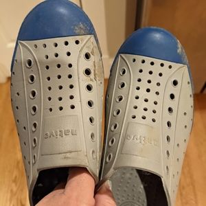 Native Kid's Shoes Size 1